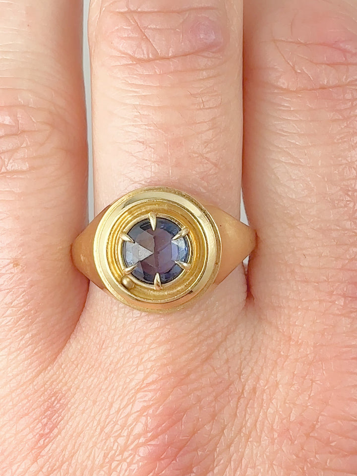 The Sapphire Orbit Signet