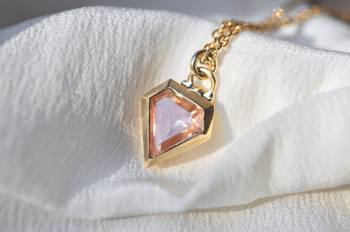 Oregon Sunstone Necklace with Kinetic Hinge