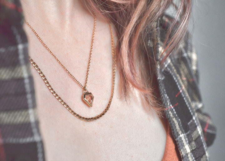 Oregon Sunstone Necklace with Kinetic Hinge
