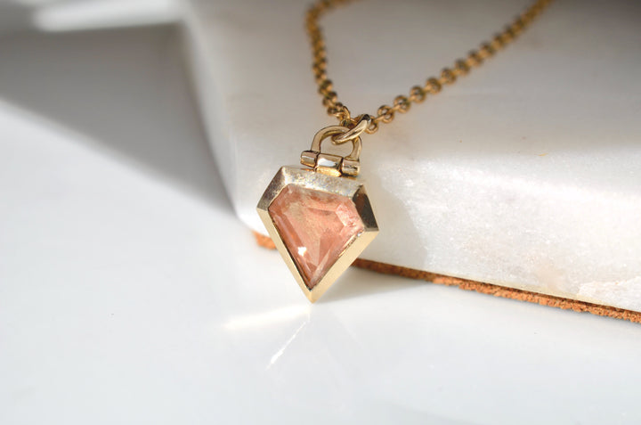 Oregon Sunstone Necklace with Kinetic Hinge