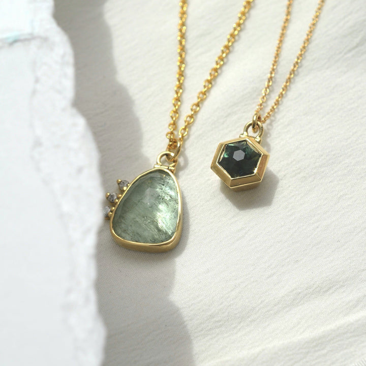 Green Beryl Halo Necklace with Kinetic Hinge