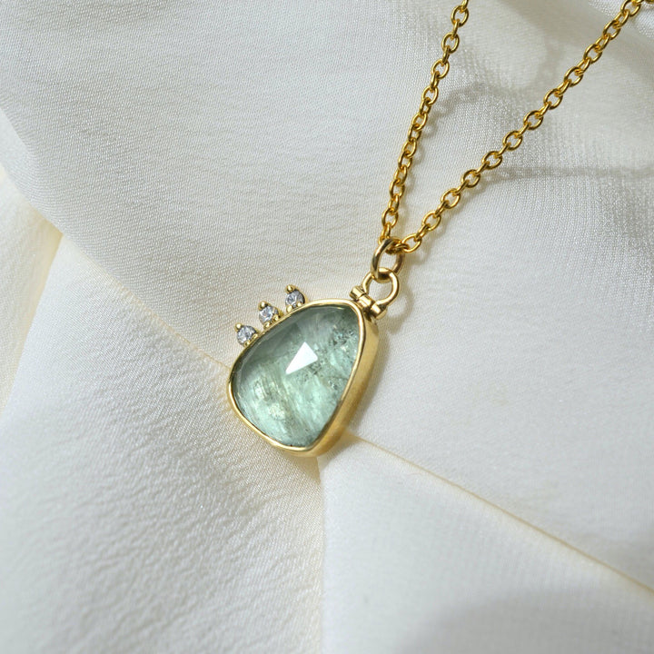 Green Beryl Halo Necklace with Kinetic Hinge