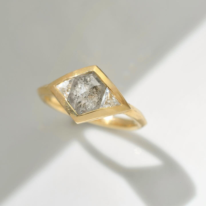 Rhombus Illusion Diamond Ring