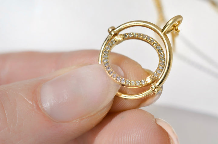 Pave Petite Spinner Necklace