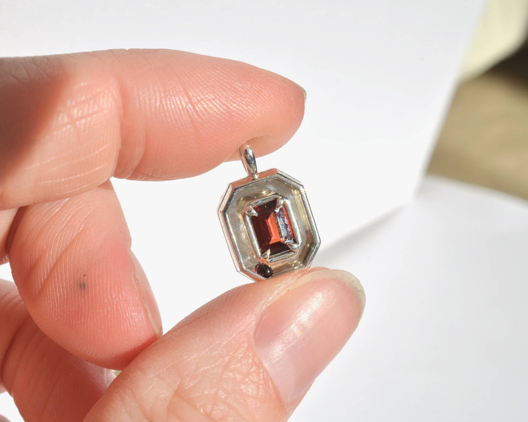 Garnet Orbit Charm 07