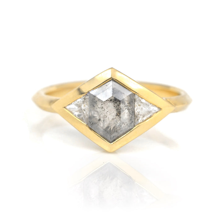 Rhombus Illusion Diamond Ring