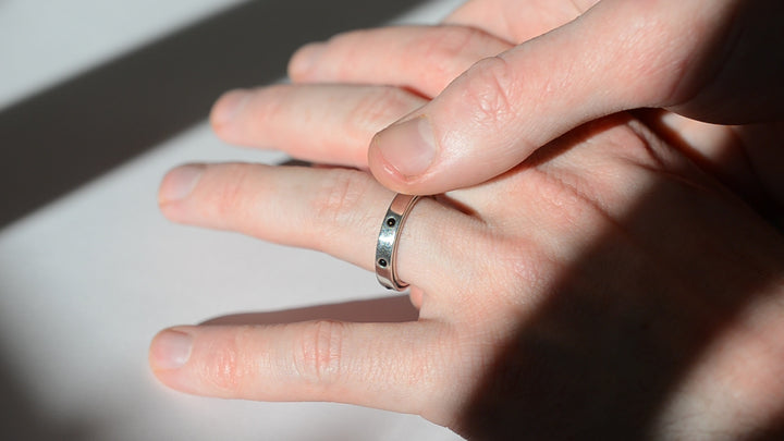 Gem Bearing Spinner Ring