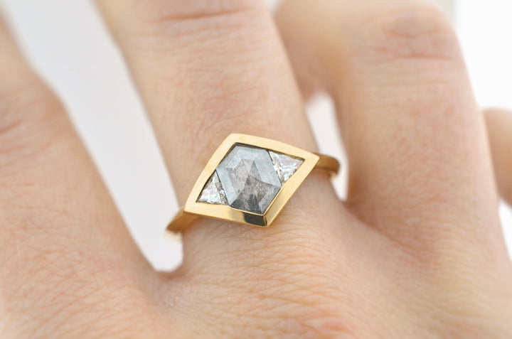 Rhombus Illusion Diamond Ring