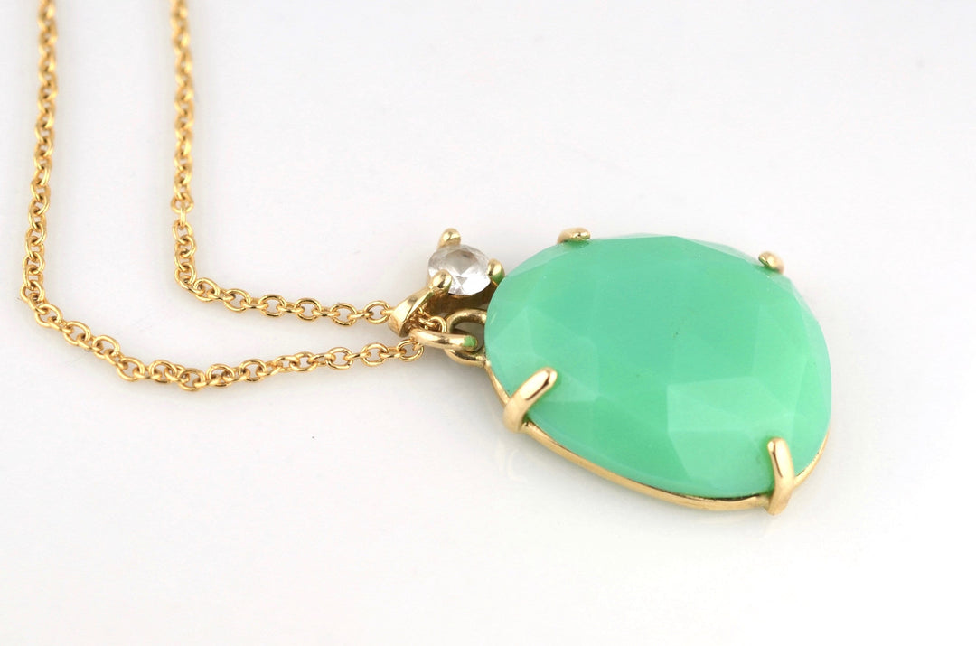 SALE Green Chrysoprase Necklace